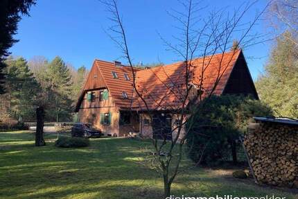 Ein Ort der Ruhe und Geschichte - charmantes Forstarbeiterhaus im Herzen des Waldes - Schlaubetal Rießen
