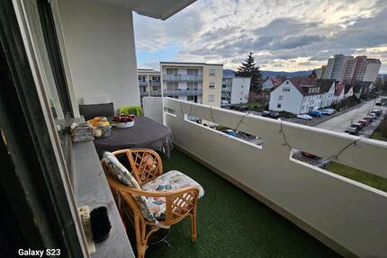 Vermietete und helle 3 - Zimmer -Wohnung mit Balkon und Wanne. - Weinheim