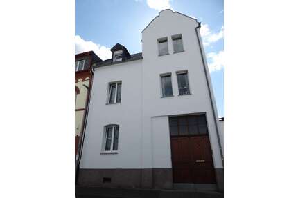 Haus zum Kaufen in Wiesbaden 485.000,00 € 163 m²