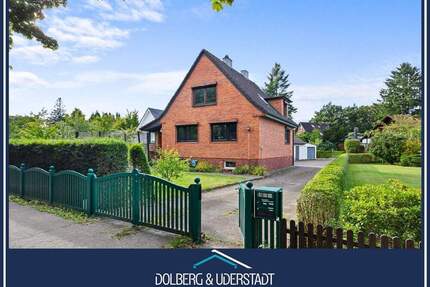 Frei verfügbar ! Gepflegtes Einfamilienhaus mit Vollkeller und Nebengebäude & Garage für 2 Fahrzeuge - Hamburg / Rahlstedt