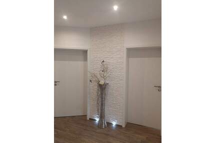 Moderne Doppelhaushälfte mit luxuriöser Ausstattung - 6 Zimmer & eigener Garten - Langenselbold