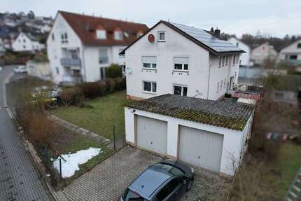 Haus zum Kaufen in Beverungen 299.000,00 € 251 m²