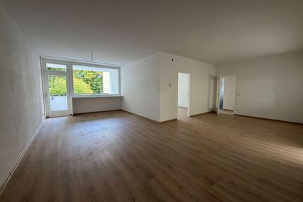 Frisch renovierte 4-Zimmer Wohnung mit Balkon [VAC-12920] - Karlsruhe Wettersbach