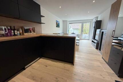 Hochwertig renovierte 1,5-Zimmer-Wohnung mit Balkon in absoluter Zentrumsnähe & Campus Design - Coburg