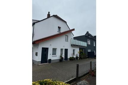 Sanierte 125 m² Maisonette-Wohnung mit großem Balkon in Voxtrup - Osnabrück Gretesch