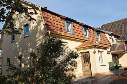 Haus mit Scheune - 230.000,00&nbsp;EUR Kaufpreis, ca.&nbsp; 240,00&nbsp;m&sup2; in Lautertal (PLZ: 96486)