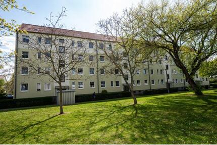 Erdgeschoss mit Balkon - 340,00&nbsp;EUR Kaltmiete, ca.&nbsp; 61,78&nbsp;m&sup2; in Aschersleben (PLZ: 06449)