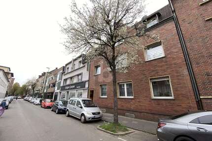 Haus zum Kaufen in Duisburg 340.000,00 € 245 m²