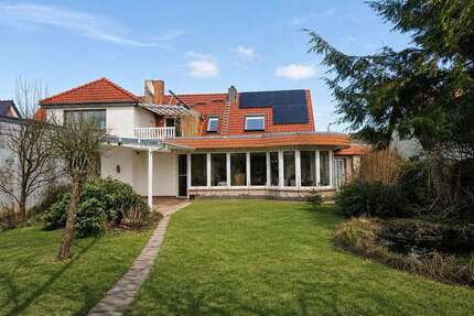 Haus zum Kaufen in Pinneberg 549.000,00 € 140 m²