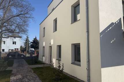 Wohnung zum Mieten in Berlin 1.096,40 € 59.57 m²