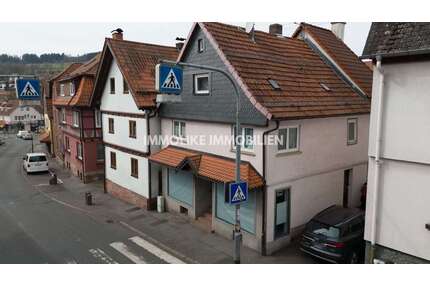 Haus zum Kaufen in Hilders 198.000,00 € 260 m²