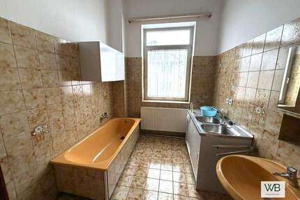 Maisonette -Altbauwohnungen + Balkon renovierungsbedürftig - Theaterwall Braunschweig