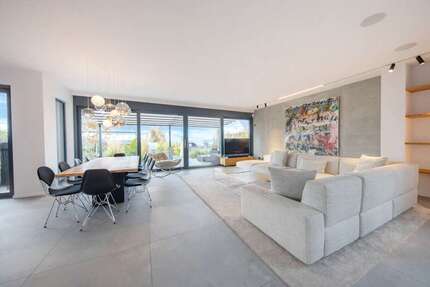 Haus zum Mieten in Bad Vilbel 7.900,00 € 348 m²