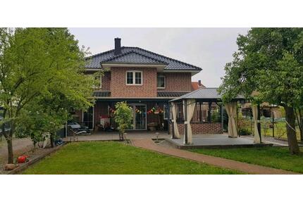 Exklusive Villa, Stadtvilla 200m², Haus, Ohne Provision, 1200m² - Delmenhorst Bungerhof