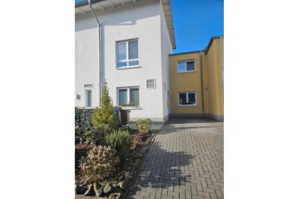 Modernes Reihenhaus - 450.000,00&nbsp;EUR Kaufpreis, ca.&nbsp; 140,00&nbsp;m&sup2; in Belm (PLZ: 49191)