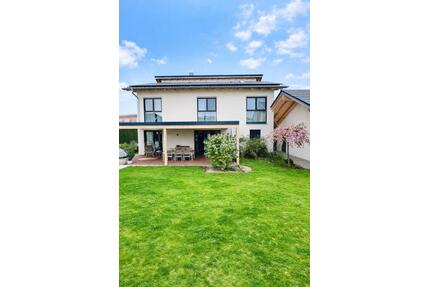 Hochwertiges Familienhaus mit Pool, PV +Speicher,Doppelgarage uvm - Kirchroth