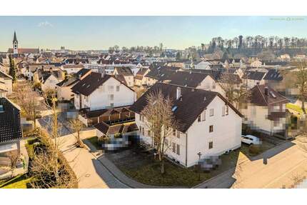 Moderne 2-Zimmer-Dachgeschosswohnung mit stilvoller Ausstattung und Garage in Bad Saulgau