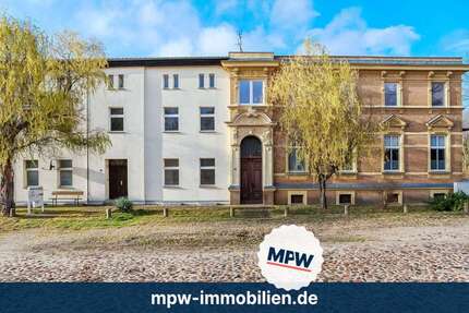 Haus zum Kaufen in Friedland OT Weichensdorf 285.000,00 € 561.4 m²