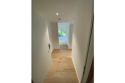 Exklusive seniorengerechte 2 Zimmer Wohnung in Solingen Woad