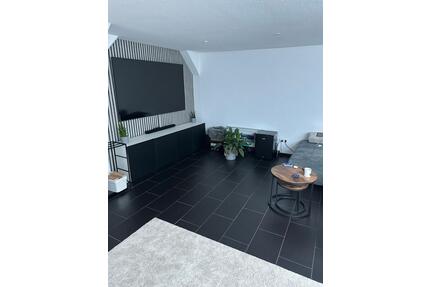 Schöne 2- Zimmerwohnung mit schönem Garten zu vermieten! - Schortens