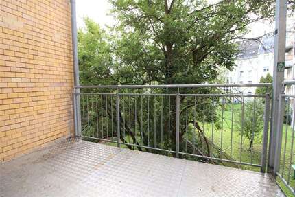 Wohnung zum Mieten in Plauen 390,00 € 64.02 m²