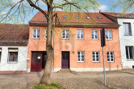 Haus zum Kaufen in Rheinsberg 580.000,00 € 387 m²