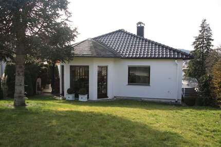 Haus zum Kaufen in Neu-Anspach 649.000,00 € 144 m²