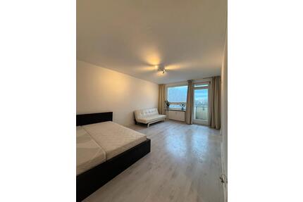 1-Zimmer Wohnung mit Balkon im 3. OG im Nollendorfkiez - Berlin Tempelhof-Schöneberg