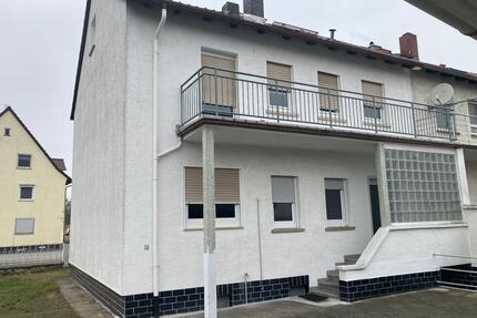 Doppelhaushälfte mit Gewerbeanteil - Griesheim