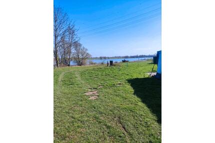 Campingplatz Campingparzelle mit Wohnwagen Campingplatz - Kalkar