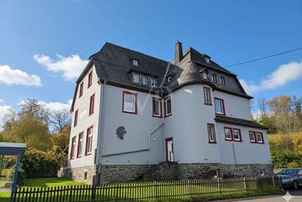 Haus zum Kaufen in Morbach Gonzerath 449.000,00 € 355 m² - Morbach / Gonzerath