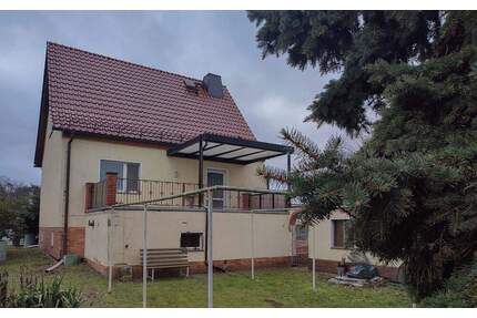 Einfamilienhaus in Hosena - 96.000,00&nbsp;EUR Kaufpreis, ca.&nbsp; 98,00&nbsp;m&sup2;&nbsp;Wohnfl&auml;che in Senftenberg (PLZ: 01996) Hosena