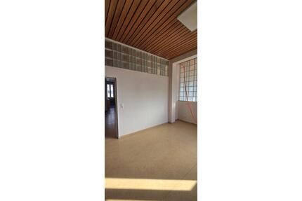 Gewerberaum - 300,00&nbsp;EUR Kaltmiete, ca.&nbsp; 16,00&nbsp;m&sup2; in Worms (PLZ: 67549) Westliche Vororte