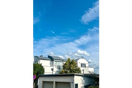 Loft-Penthouse mit Weitblick (Hanglage) - Wiesbaden Dotzheim