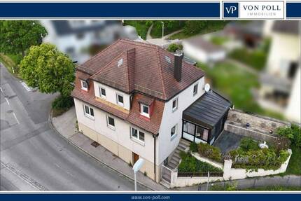 Charmantes Einfamilienhaus mit zwei Wohneinheiten, Wintergarten, Garage und historischem Felsenkeller - Ansbach