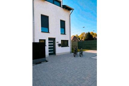 Haus in Grevenbroich Süd zu vermieten