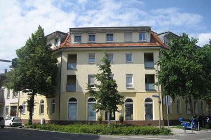 ### Lichtdurchflutete Wohnung im Herzen Bruchsals ###