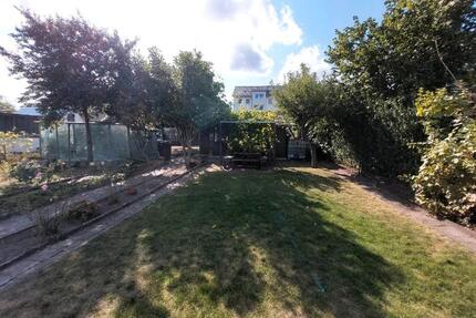 Kleingarten - 3.700,00&nbsp;EUR Kaltmiete, ca.&nbsp; 0,00&nbsp;m&sup2; in Wolfsburg (PLZ: 38440)