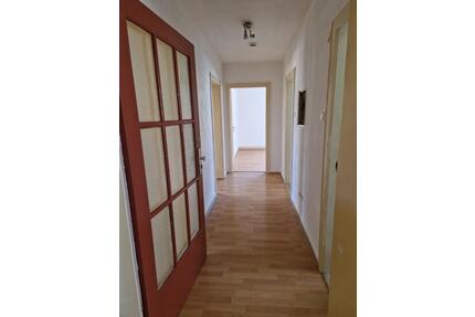 3-Zimmer-Wohnung mit Balkon - 640,00&nbsp;EUR Kaltmiete, ca.&nbsp; 73,00&nbsp;m&sup2; in Hildesheim (PLZ: 31137) Himmelsthür