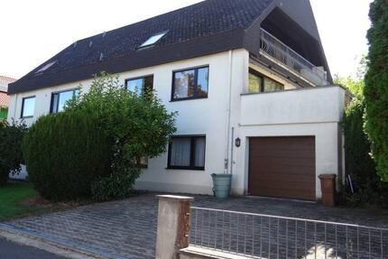 Großzügiges Einfamilienhaus mit sichtgeschütztem Garten - Nüdlingen