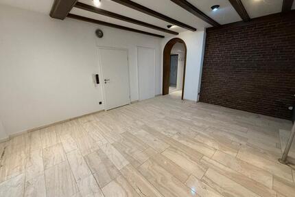 Renovierte 4-Zimmer-Wohnung mit Balkon im Zentrum von Osnabrück