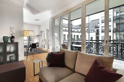 Wohnung zum Mieten in Düsseldorf 3.814,20 € 127.14 m²