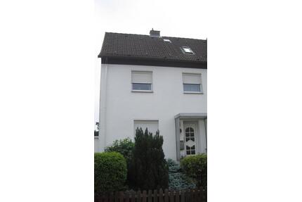Doppelhaushälfte in 29221 Celle-Neuenhäusen