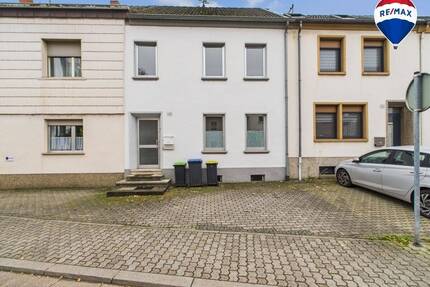 Familienfreundliches Reihenhaus mit Garten und Stellplatz - Saarlouis / Roden