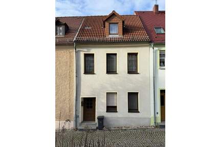 Reihenhaus Ronneburg - 99.000,00&nbsp;EUR Kaufpreis, ca.&nbsp; 117,00&nbsp;m&sup2;&nbsp;Wohnfl&auml;che in Ronneburg (PLZ: 07580)