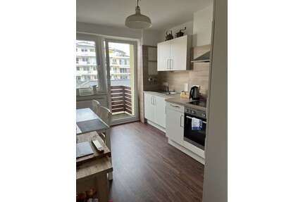 Wohnung zum Mieten in Bremerhaven 460,00 € 57.2 m²