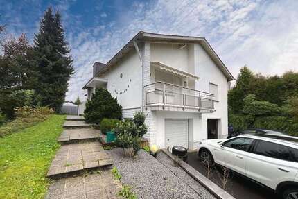 Haus zum Kaufen in Lebach 241.000,00 € 160 m²