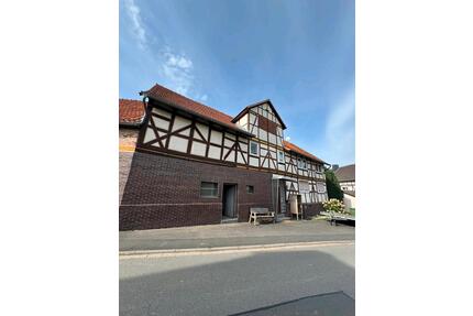 Resthof Zweifamilienhaus mit Scheune in Wellerode - Söhrewald