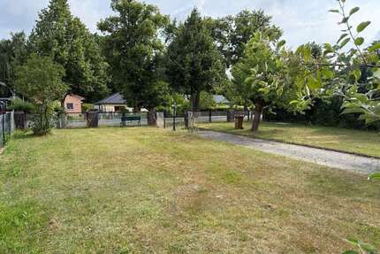 Grundstück zu verkaufen in Bernau bei Berlin 285.000,00 € 828 m²