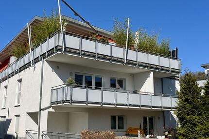 Wohnen über den Dächern von Altweil: Maisonette-Wohnung mit beeindruckender Dachterrasse - Weil am Rhein